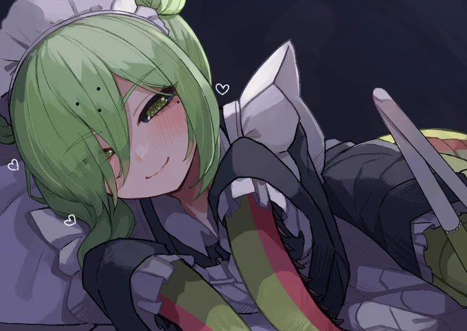 メイドカマキリさんと添い寝 ←昼 夜→