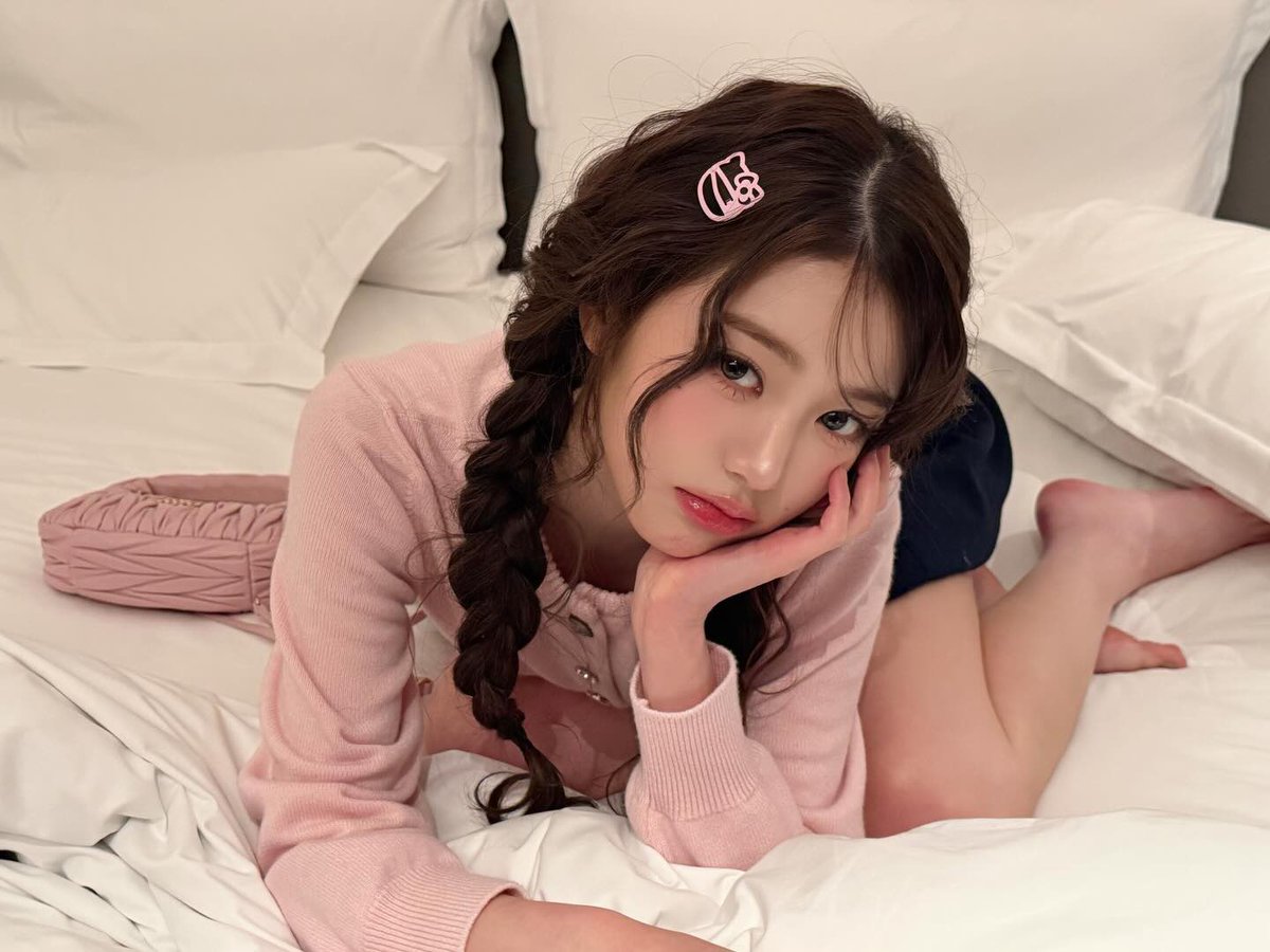 wonyoungdollz's tweet image. WONYOUNG OMG?!?! 💞