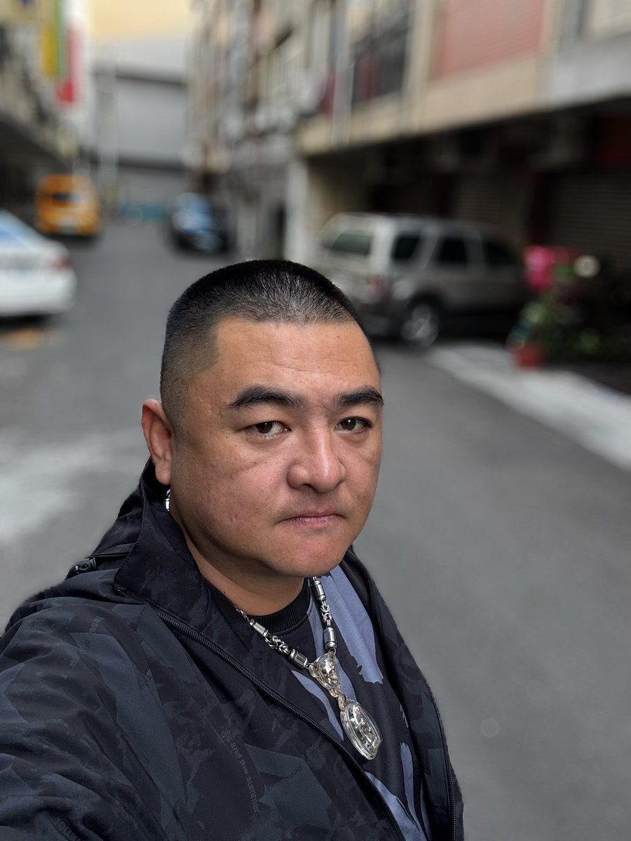 台中白牌預約 -偉 單身 tweet media