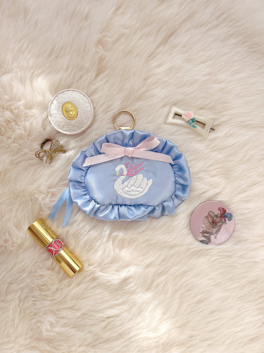 1月7日(水)21:00から
バッグチャームポーチ販売スタートします😊

minette00022.base.shop