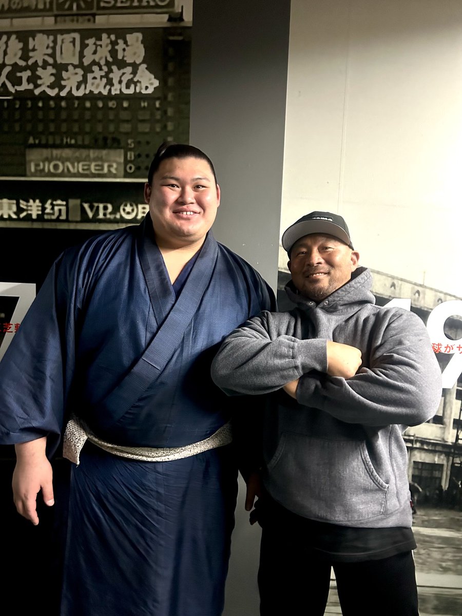 REAL_JADO's tweet photo. 横綱からいつも見てます何て言われて感無量ですよ。

横綱ごっつぁんでした！

#大の里 https://t.co/avhMBHQdbP