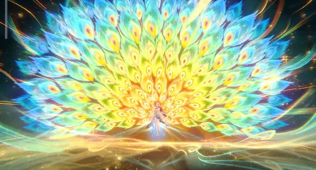 I was in fact right, she did use her peacock feathers and spread them😭