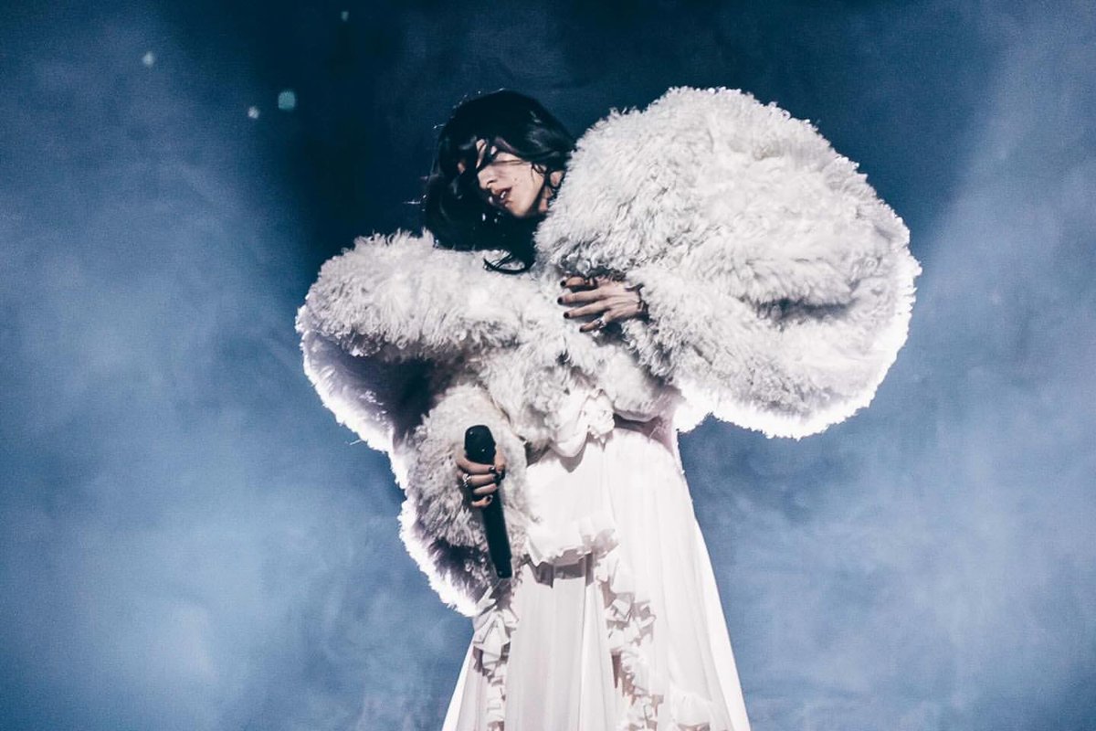 THEMARIASUPDATE's tweet image. Not For Radio in Oakland, CA for the opening night of her solo tour ♡ 

📸 Still Harper