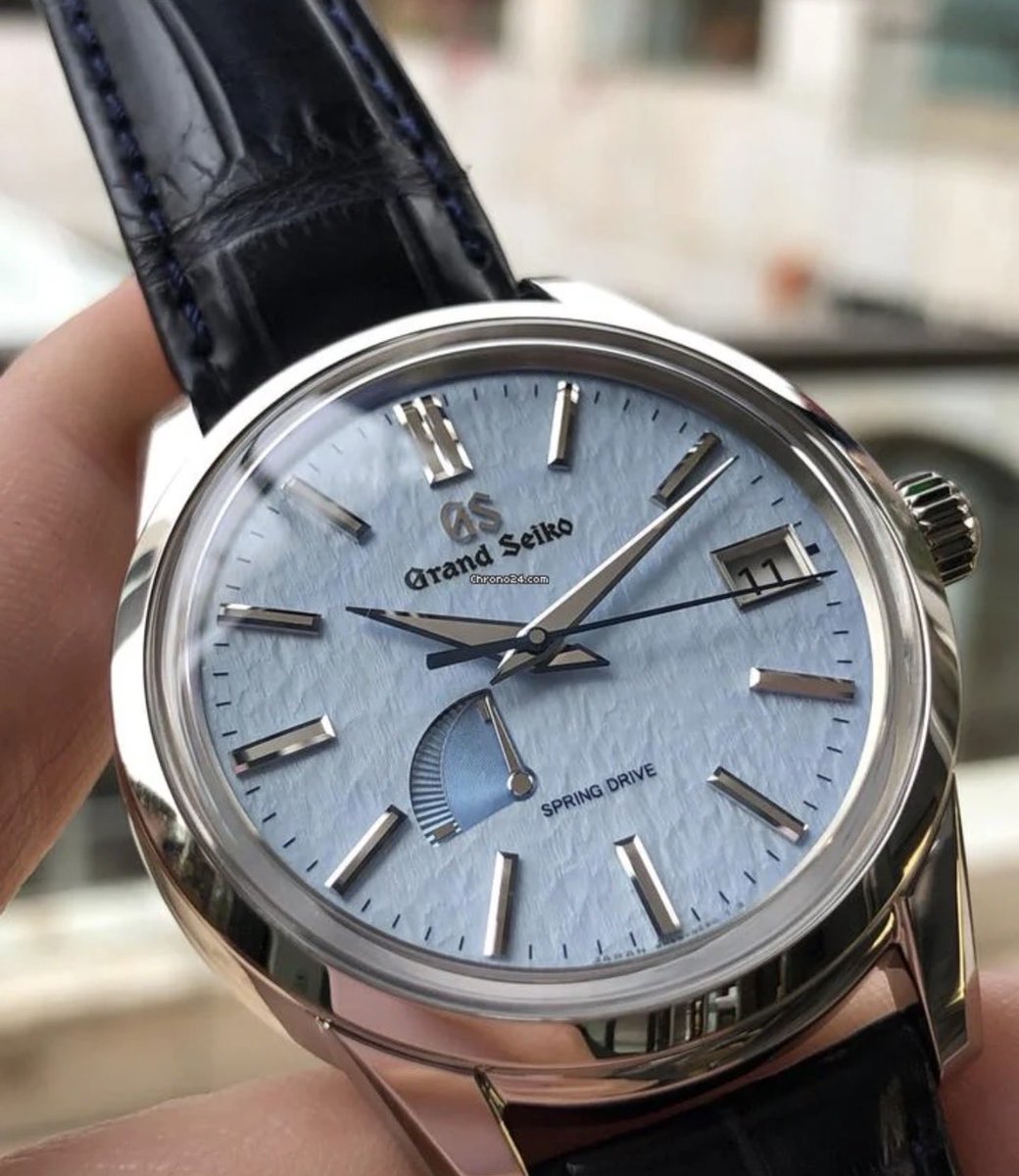 Her yeni saat mi alsam dediğimde bileğime bakıp gerek var mı diyerek bu yılı geçireceğim sanırım 😅