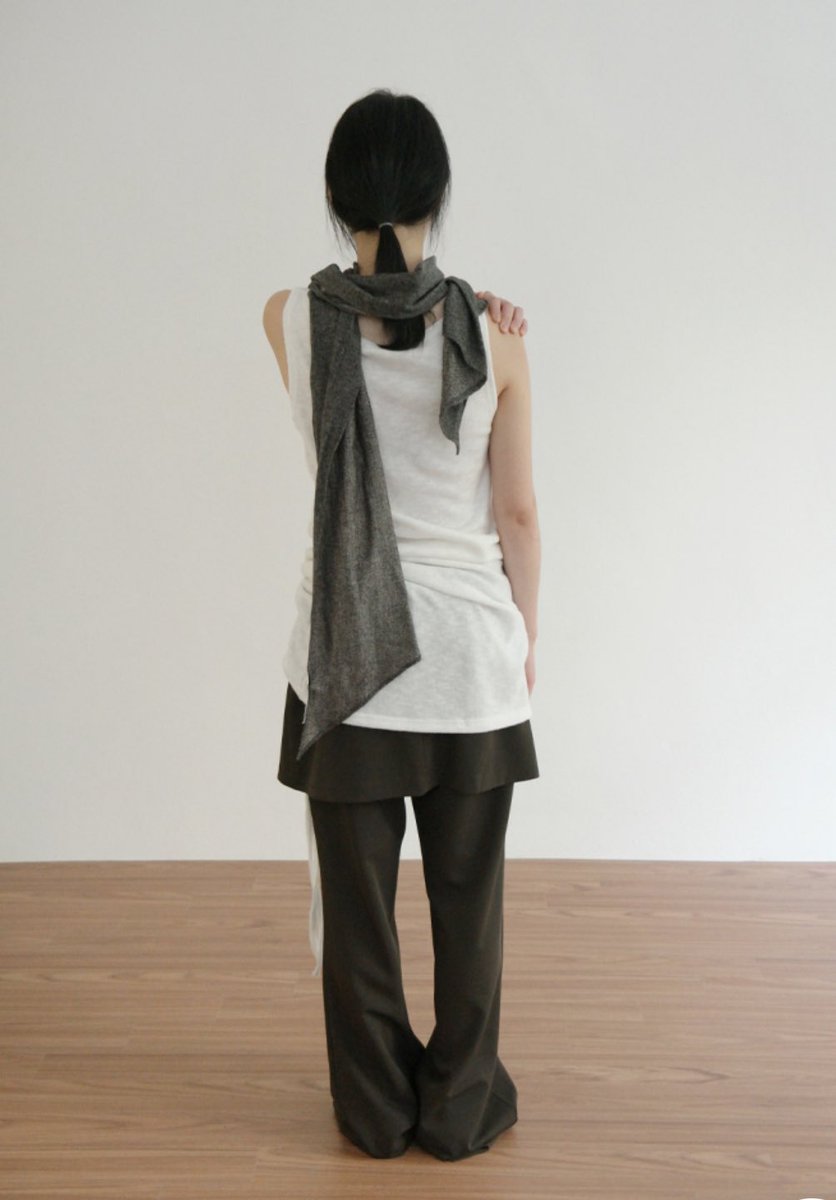 한달넘게 매일매일 매고다닌 목도리

s.zigzag.kr/dV03gE6Xu8 
(링크를 통해 구매시 수수료가 지급됩니다)

이건 끝 사선커팅이 포인트 .. 대충 휙 둘러도 그날 아웃핏이 훨 산달까요
패션용으로 그냥 사본건데 생각보다 보온성 너무좋고 진짜 부드라움 .. 🤍