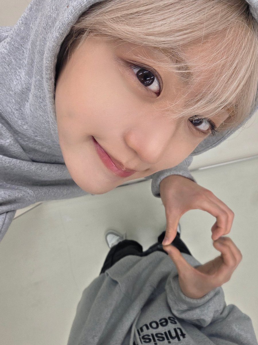 보이 tweet media