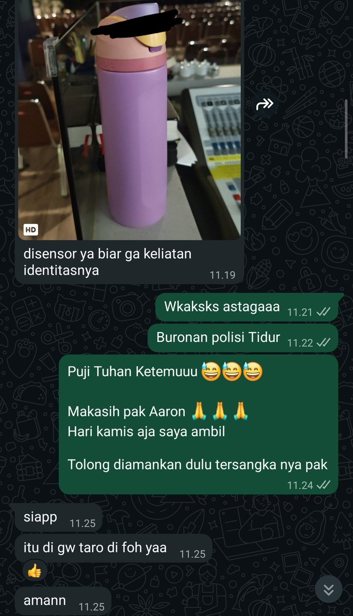 BenCris231's tweet photo. Dan Puji Tuhannya Tumbler Jessica telah di Evakuasi dengan baik oleh temen gw ini yang emng tertinggal diruang ibadah, btw dia seumuran gw tapi udah biasa pake bahasa ke akrab an kyk gitu https://t.co/jGvuAnhOYC