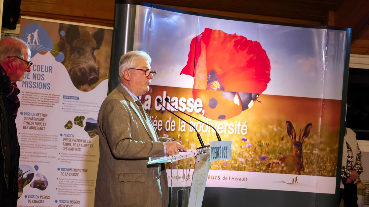 Manon_Bouquin's tweet image. Le marathon des vœux 2026 s’ouvre avec les chasseurs de l’Hérault !

Piliers de la biodiversité et de nos traditions locales, ils jouent un rôle essentiel dans l’équilibre rural.

Merci au Président Max Alliès pour son invitation.