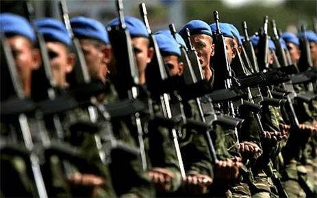 🔴 Susuzluktan ölen erin annesinin ifadesi ortaya çıktı! (Timur Soykan)

İskenderun Deniz Er Eğitim Alay Komutanlığı’nda susuzluktan şehit olan Hayrullah Halit Kahraman’ın annesi:

• Oğlum, ‘Anne burada su yok, hep susuz kalıyoruz, aç kalıyoruz’ diyordu. Son konuşmamızda, ‘Anne