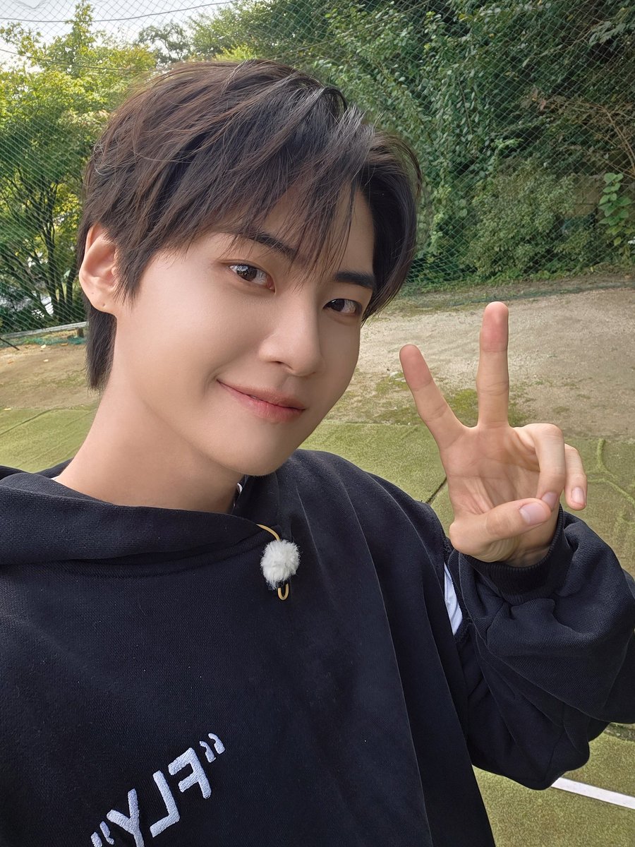 이진혁 (LEE JIN HYUK) tweet media