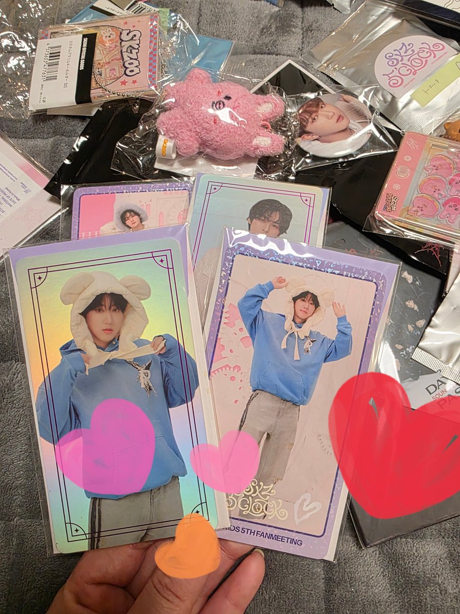 ぺこ@グッズ整理中 チャンビンかわいい🐷🐰🩷🩷🩷🩷🩷🩷🩷🩷グッズ去年分整理出来ずに1年