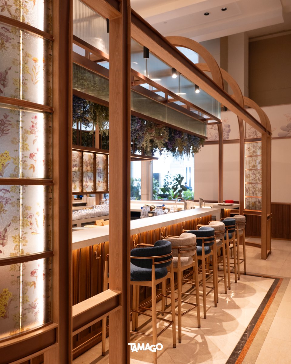 Café de Petal 🫖💐 คาเฟ่และบาร์ไวบ์ยุโรปราวกับโอบล้อมด้วยสวนดอกไม้ ผสานกลิ่นอายแบบไทย พร้อมรูปแบบเมนูฟิวชันยุโรป‑ไทย
.
📌 ชั้น G อาคารแอทธินี ทาวเวอร์
รีวิว->shorturl.asia/3mEvM
.
#CafeDePetal #TheAthenee #คาเฟ่
#tamagofreemag #tamagoonline