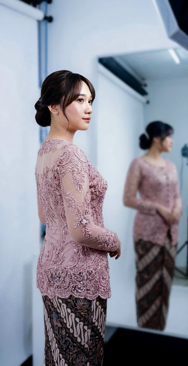 try on kebaya 😍😍😍😍😍😍😍