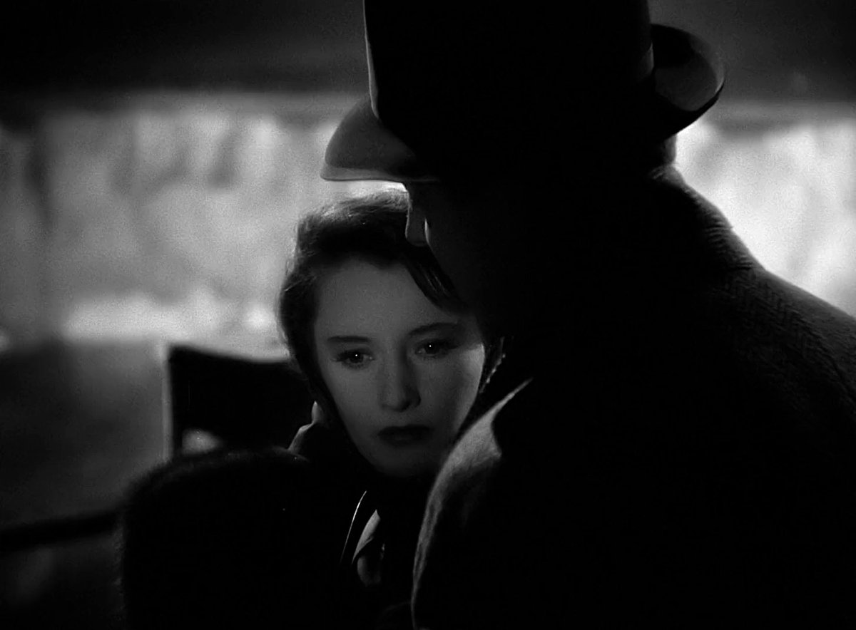 ‘Remember the Night’ [1940]. Dir: Mitchell Leisen. DoP: Ted Tetzlaff.