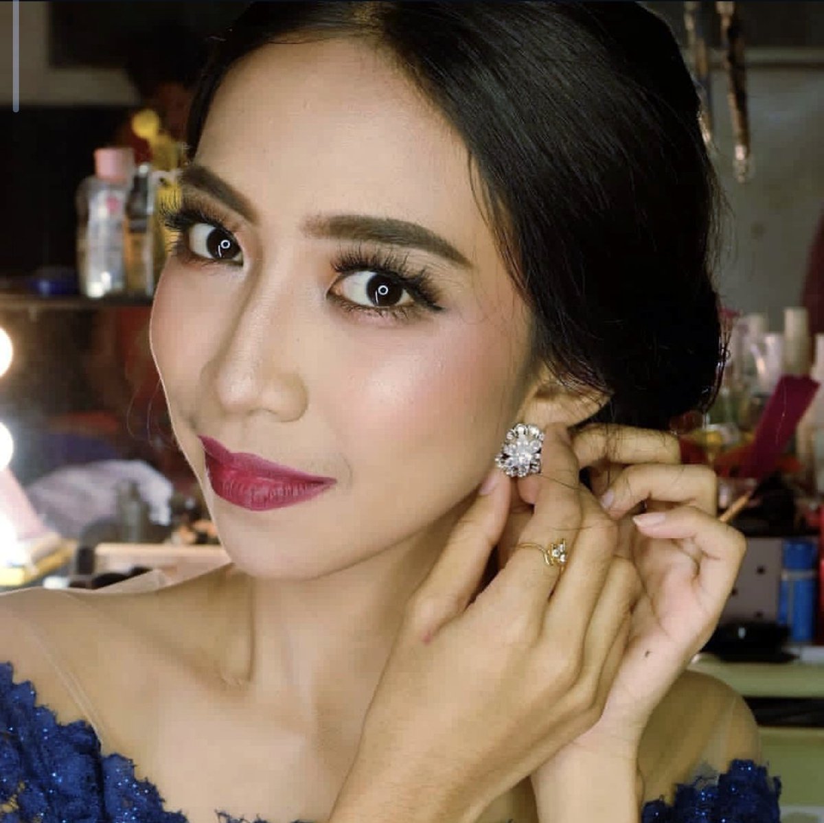 khaleesislegacy's tweet photo. @everydayoungK Hai kakkk makeup sama aku yuk start 300k aja kalau hairdo juga jd 450k yaaa. Boleh dm aku yah kalo minat🫶 https://t.co/nyRN4vU8g2
