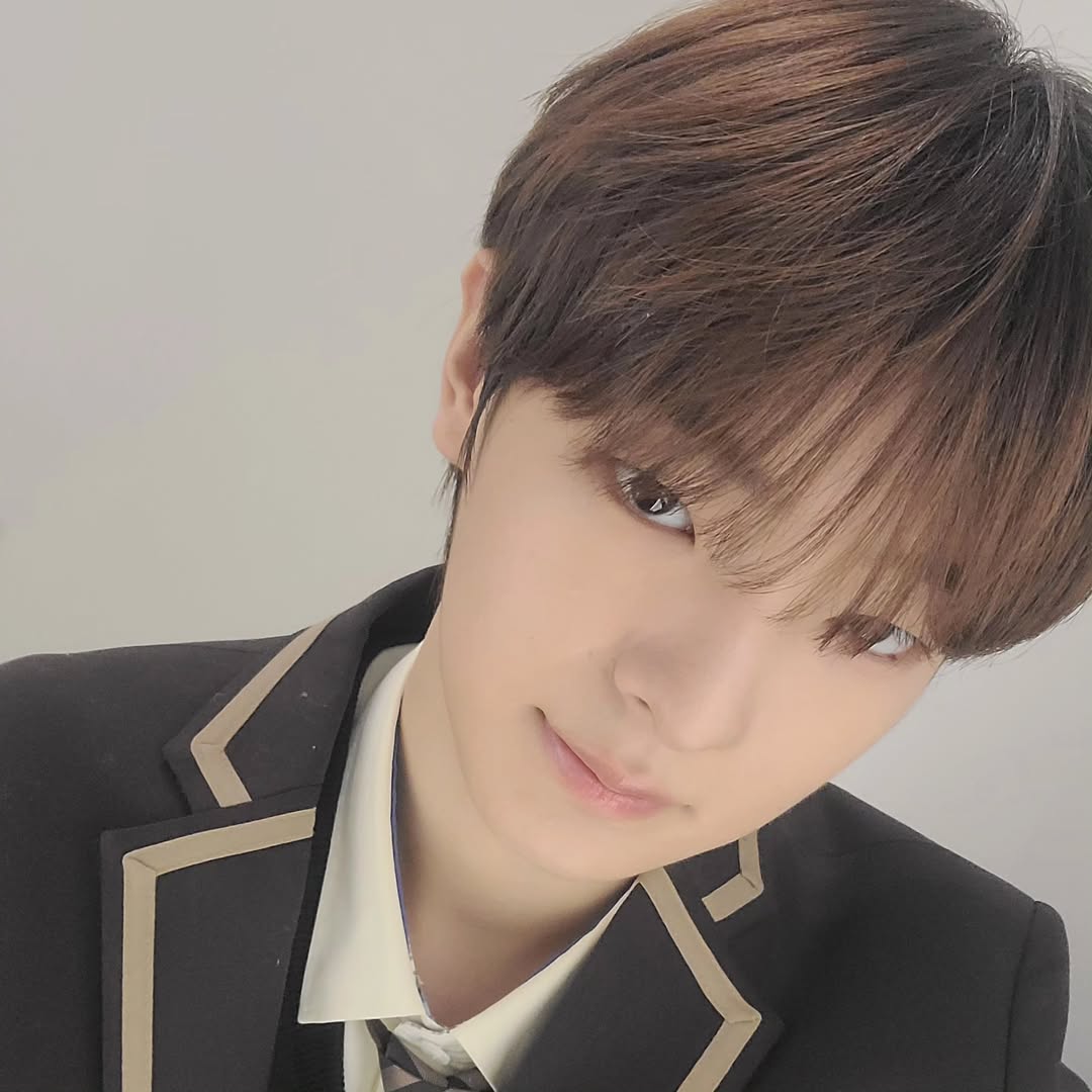 KANG WOOJIN GLOBAL tweet media