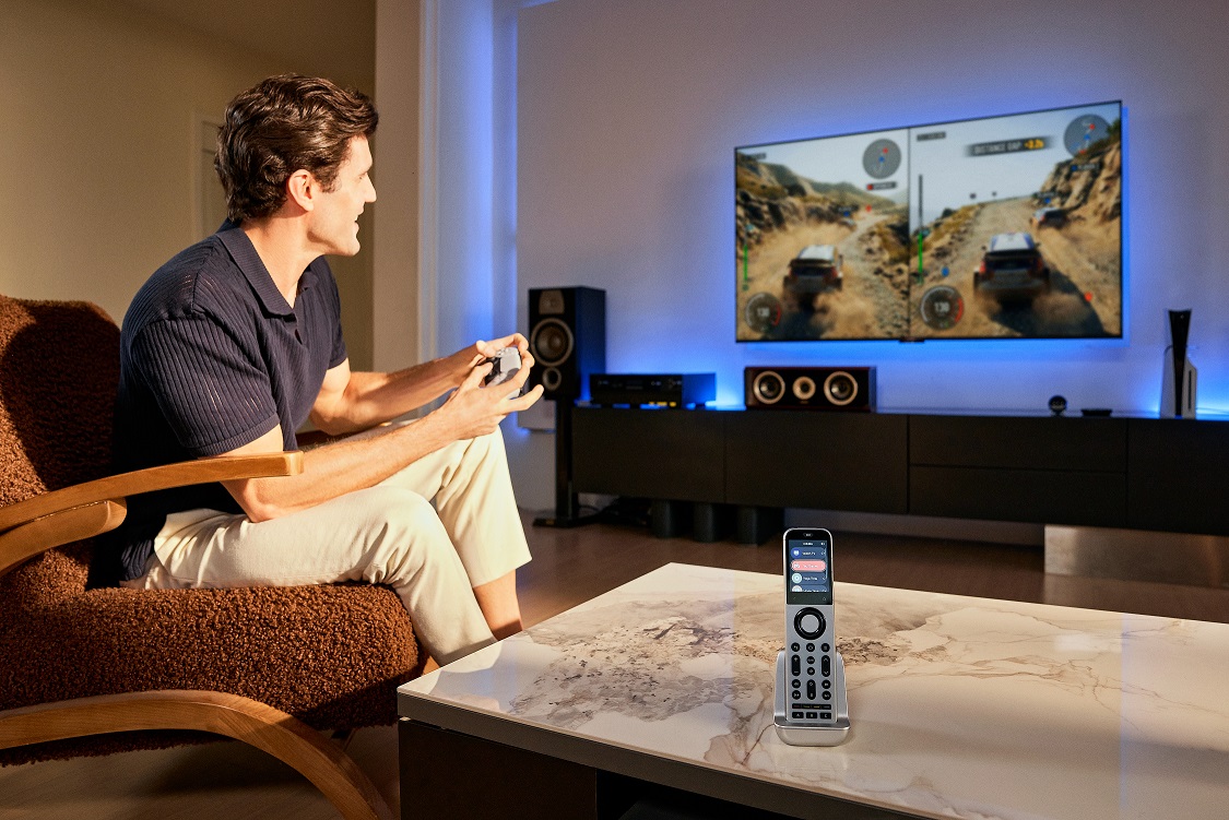sofabaton's tweet photo. One tap. Game on. 🎮
Start your entire gaming setup at once — TV, console, sound system, and ambient lights.
This is how game night should feel.
🔗: https://t.co/UKaeakozeT
#SofaBaton #UniversalRemote #GameNight https://t.co/QVROULu7dy