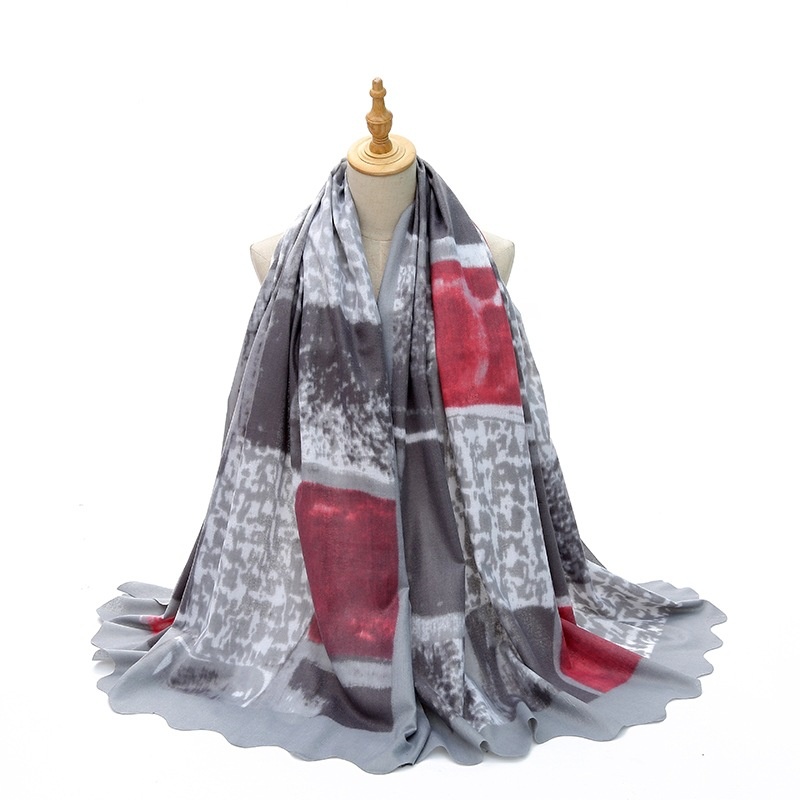 hangzhouscarves's tweet image. Luxurious faux cashmere scarf alert! Style it as shawl, wrap, or headscarf —Multiple colors available. Link in bio to shop 
womanscarf.com/products/whole…
#ScarfSeason #FauxCashmereScarf #AbstractPrint #ScallopedEdge #BohoFashion #LightweightScarf #FashionFinds #WomensStyle