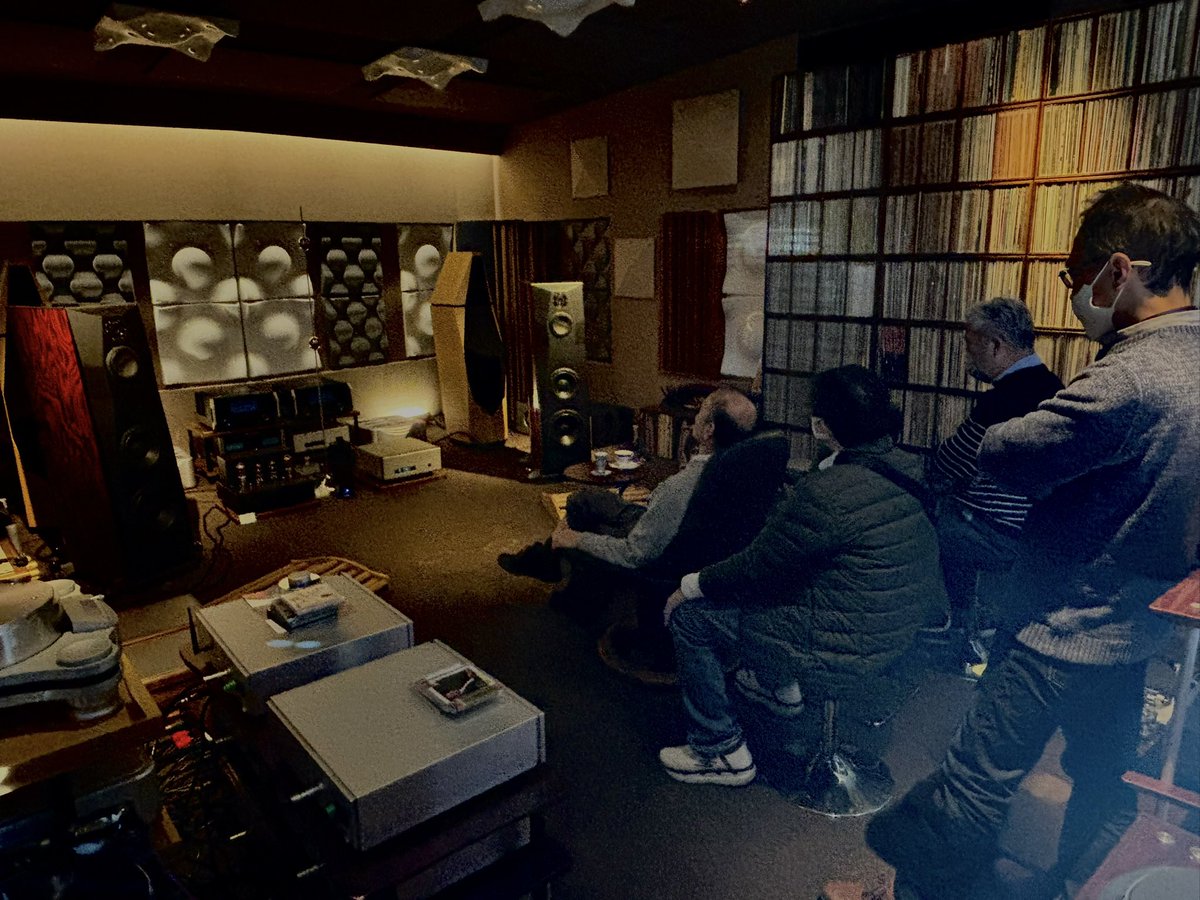 maxaudio_'s tweet photo. 【小倉本店】
小倉本店EXルームでdcs VereseのフルセットとAlare Remiga2 スピーカーの組み合わせで皆さんに試聴していただきました!
#マックスオーディオ #maxaudio
#オーディオ専門店 #初売り開催中
#dcs #verese #alare #Remiga2
#eilex #太陽インターナショナル https://t.co/2KhoelniwV
