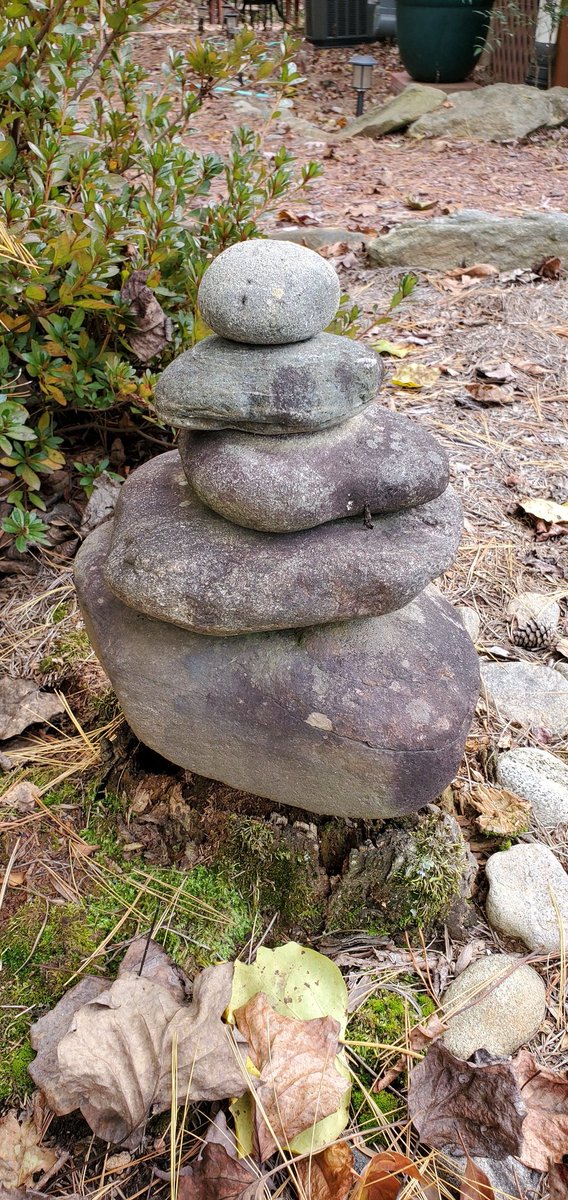 ZZZkin's tweet image. I collect rocks, therefore I understand. All sizes. Some from our property in NY brought to NC  in the car trunk (think of the cost of the gas). Lots I dug up when gardening. And I also  have a small totem we stacked when we married. My wife is gone now. ❤️