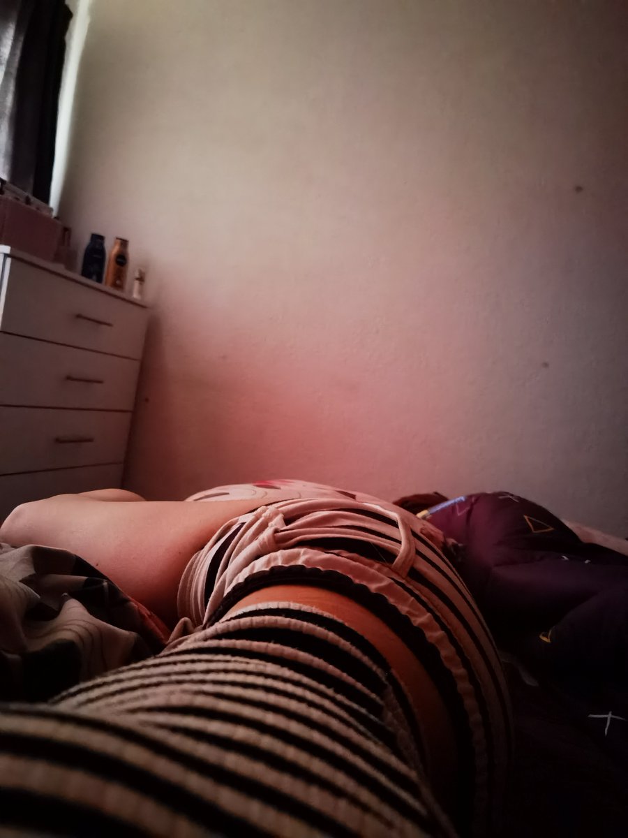 ChelsUncovered's tweet photo. Nap with me? π₯° #sleepfreak #nap https://t.co/mSJCdRmIei
