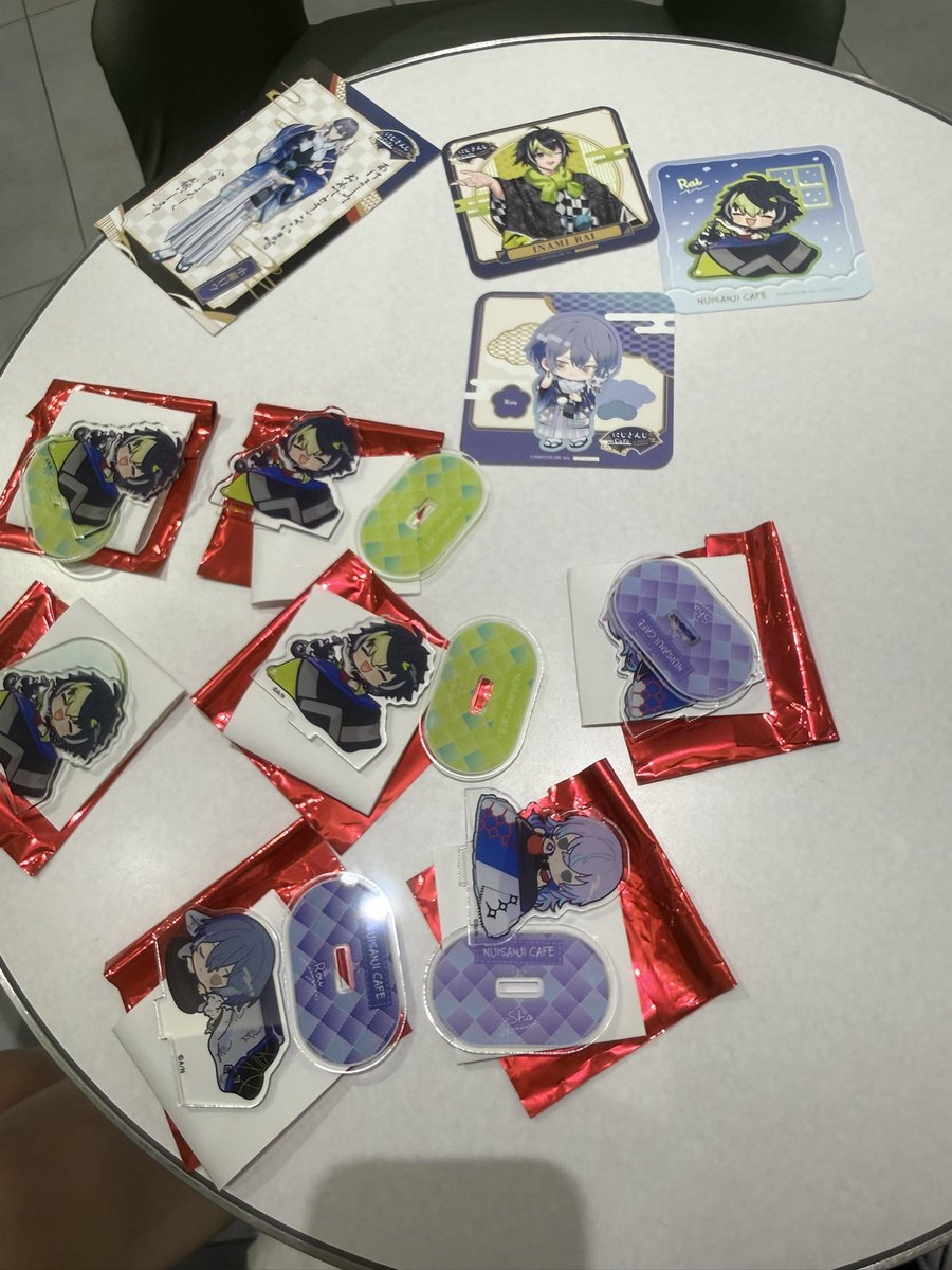 rn_mkirara's tweet photo. 【交換】
すいぱら　スイパラ　にじさんじ　ディティカ　Dytica スイーツパラダイス　ミニアクスタ　

譲≫画像1枚目

求≫画像2.3.4枚目参照

本日20:30くらいまで梅田周辺にいます。
郵送<手渡し交換

検索からでもお気軽にお声がけよろしくおねがいします🙇🏻‍♀️ https://t.co/0tGiQgioYC