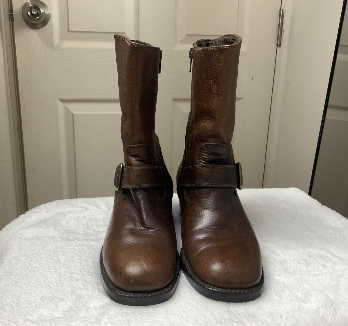 serois4's tweet photo. ส่งต่อบูท 300฿🫧
เท้าไม่เกิน39/24.5cm
📮ค่าส่งลทบ.40฿/ems60฿
ดูพต.ทักแชทได้เลยค่า
#รองเท้าบูท #ส่งต่อรองเท้า #ส่งต่อรองเท้าบูท #ส่งต่อรองเท้ามือสอง #เสื้อผ้าy2k #ส่งต่อเสื้อผ้า #เสื้อผ้ามือ2 #โล๊ะตู้ #โล้ะตู้เสื้อผ้า #ส่งต่อcintage https://t.co/LUfikGxN8b