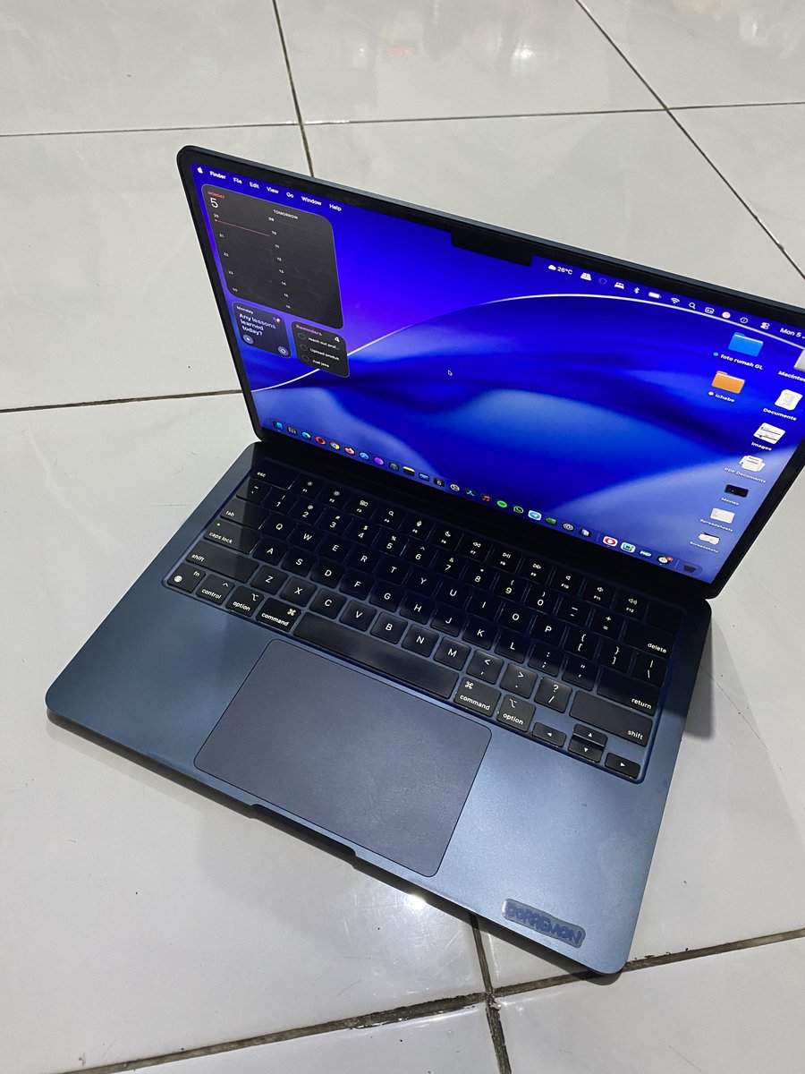 iChabeStore™  tweet media