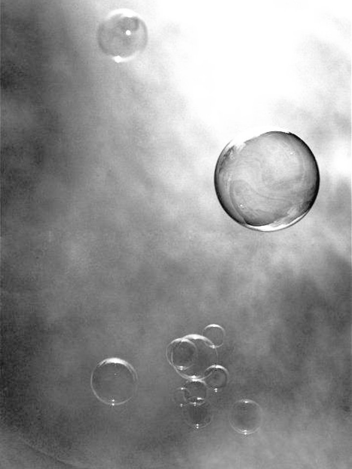 Odoh da sredim stan i pretvorim ga u vežbaonicu, jer sam to sebi sinoć obećala.
Šta ćete vi danas uraditi za sebe?