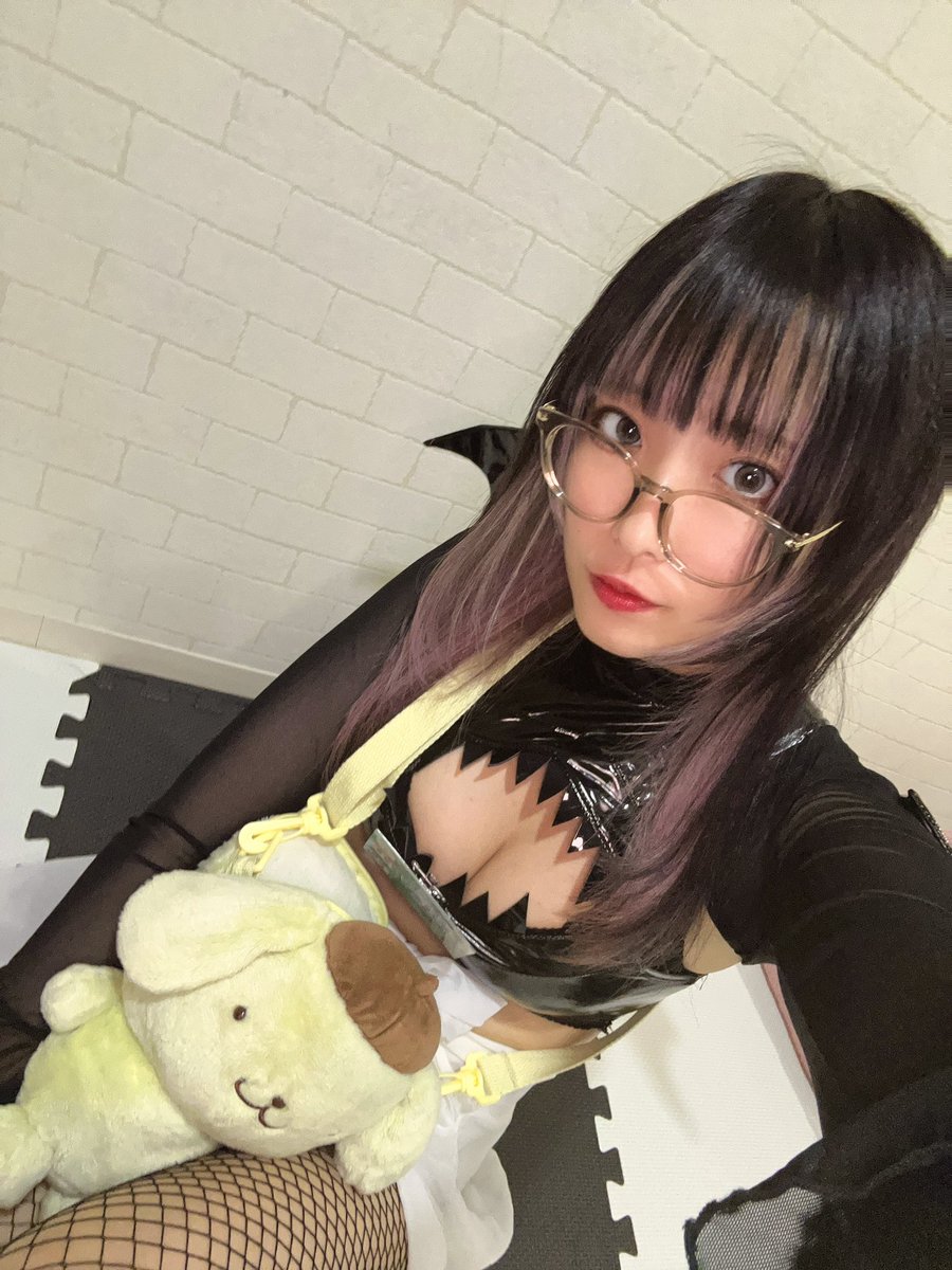 S___yuuu's tweet photo. 髪の毛切ったばかりだけど早くエクステつけたいな〜💭

20:00~🌟

#ドミナスグループ #俺のサキュバスちゃん #コスプレ #コンカフェ #大阪 #ミナミ #宗右衛門町 #営業 #自撮り界隈 #自撮り界限さんと繋がりたい #1mmでもいいと思ったらいいね #雰囲気嫌いじゃないって人いいね #美男美女と繋がりたい https://t.co/oUDEQIfxke