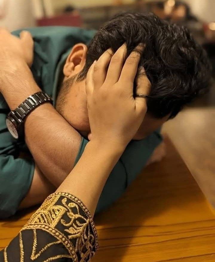 ♡🌼 ────୨ৎ────ᥫ᭡ 🌼♡

पूरी रात गुजार दूँ मैं ,
आपसे बात करते करते...🌼❤️‍🩹

आप एक बार कह कर तो देखिए
" आपके बिना नींद नहीं आती "...🤍🫂✨

♡🌼 ────୨ৎ────ᥫ᭡ 🌼♡