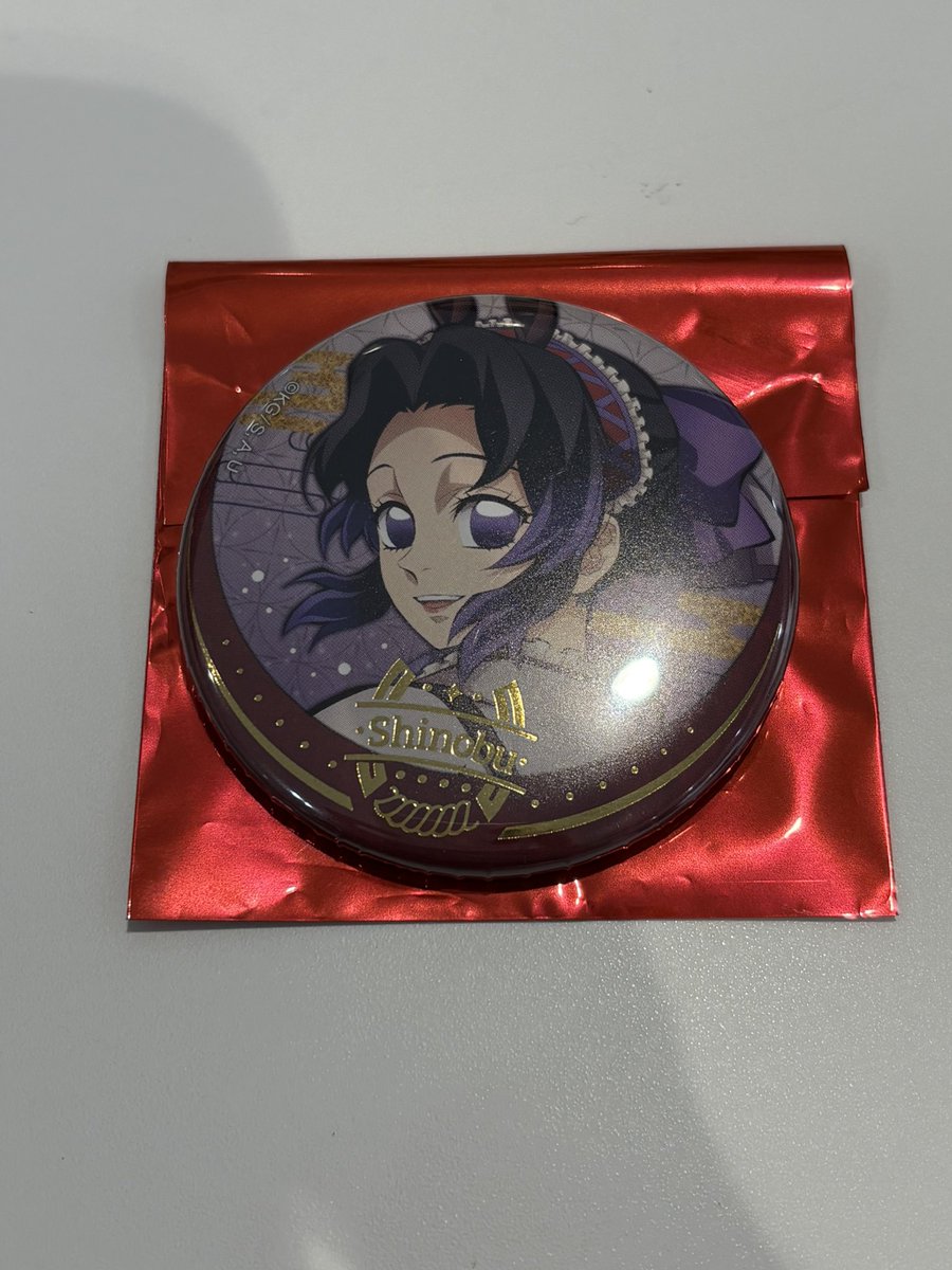 交換】鬼滅の刃 干支2026 午年 箔押し缶バッジ [譲]しのぶ [求]炭治郎