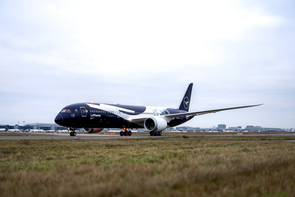 Busy flying even on its 100th birthday ✈️🎂 Founded on 6 January 1926, <a href="/lufthansa/">Lufthansa</a>  remains one of the very last operators of the much-loved passenger Boeing 747 and Airbus A340-600. To mark the occasion, they  announced two retro-inspired liveries, alongside a fleet of six “100