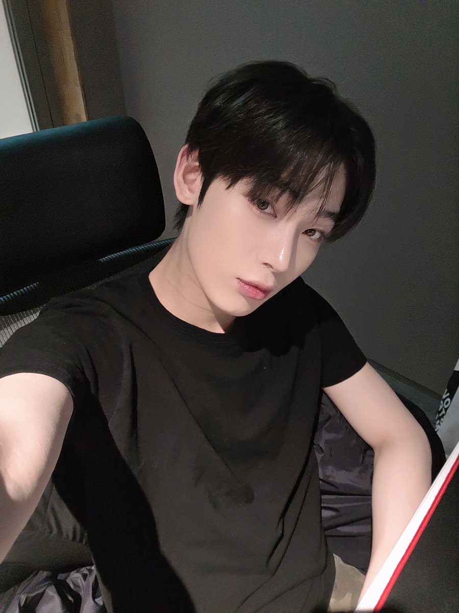 filmksw's tweet image. 🌟 #SUNOO