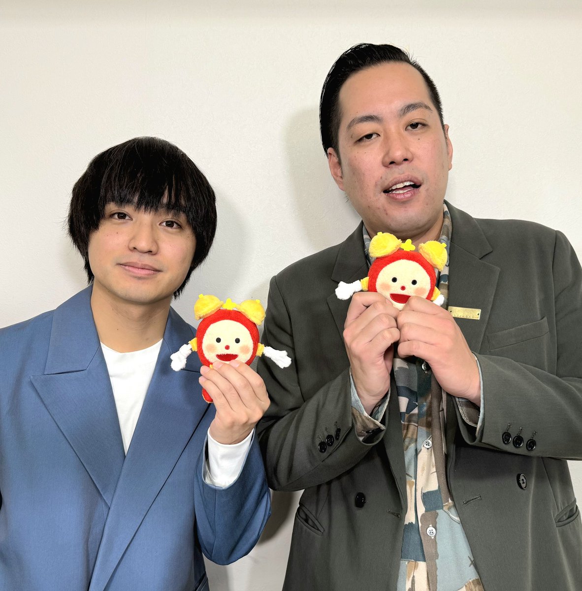 cx_mezamashi's tweet photo. あすから2日間にわたって「2026年注目芸人」を紹介📕
1日目となるあす7日(水)は数々の賞レースを賑わせ話題の #エバース のお２人にインタビュー🎤
ブレイク後の変化🏡やお互いが尊敬しているところ✨を教えてくれたよ🎶

☆内容変更の際はご了承下さい https://t.co/S70KoijqyM