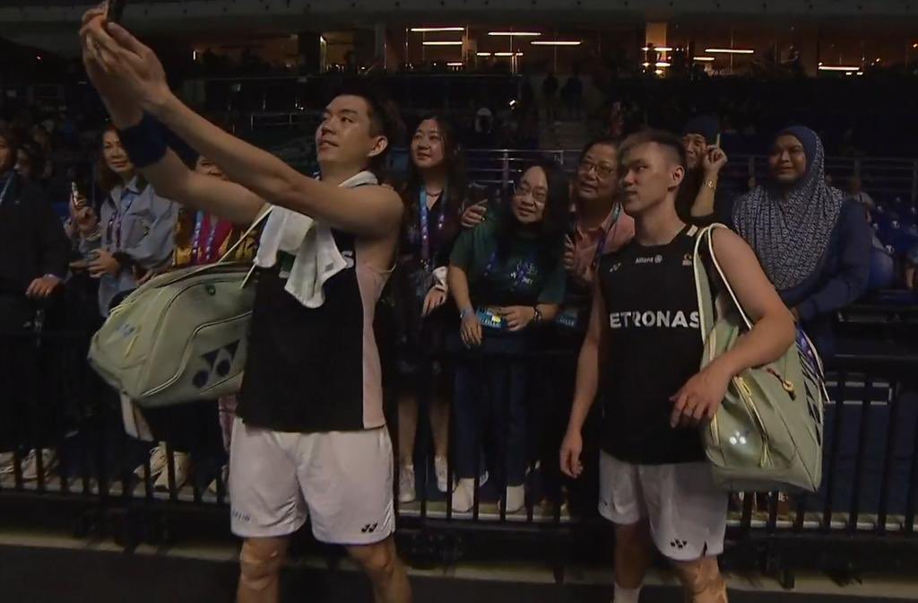 yzthna's tweet photo. makcik2 sini sumpah annoying dah lah tadi tarik eewei
#PMO26
#PETRONASMalaysiaOpen2026 https://t.co/jKnPPc6sHc
