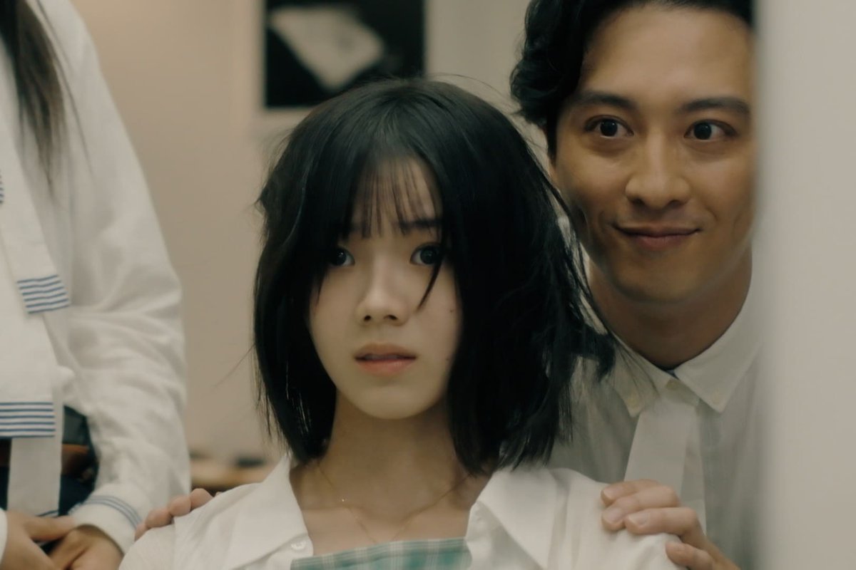 ⋱🎊情報解禁🎊⋰

1月9日(金)スタート！
中島歩＆草川拓弥 主演
俺たちバッドバーバーズ💈

「友近サスペンス劇場」などで話題のクリエーター
#西井紘輝(フィルムエストTV)演出のOP映像を先行公開！

#渡部秀 #志田こはく #西田至
第1⃣話ゲスト含む場面写真も公開📸

公式✂<a href="/tx_badbarbers/">『俺たちバッドバーバーズ』✂2026年1月9日スタート【テレ東公式】</a>
#オレババ