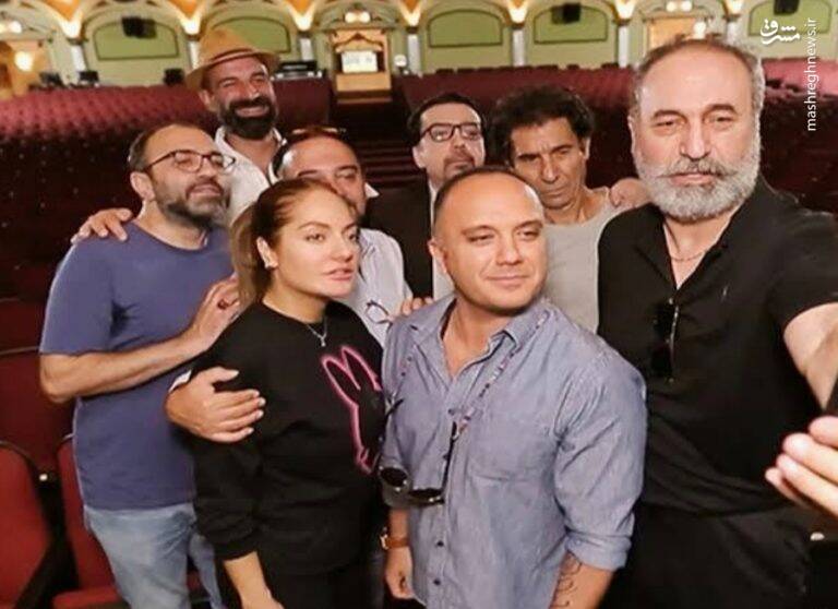 zahrahralot1's tweet photo. سلبریتی‌های بی‌ریشه نمی‌توانند نماینده مردم باشند، حتی اگر خودشان باور کرده باشند.  
#امپراطوری_دروغ
#نقاب_دروغ https://t.co/AwVSgx4GmO