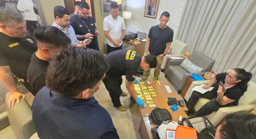 🔴 SUCESOS

➡️ Más de G. 27.000 millones suman los bienes incautados al crimen organizado en 2025

➡️ El combate al crimen organizado registró avances significativos durante el año 2025, especialmente en el plano patrimonial...

👇🏻 ⚖️ 🔎 

judiciales.net/mas-de-g-27-00…