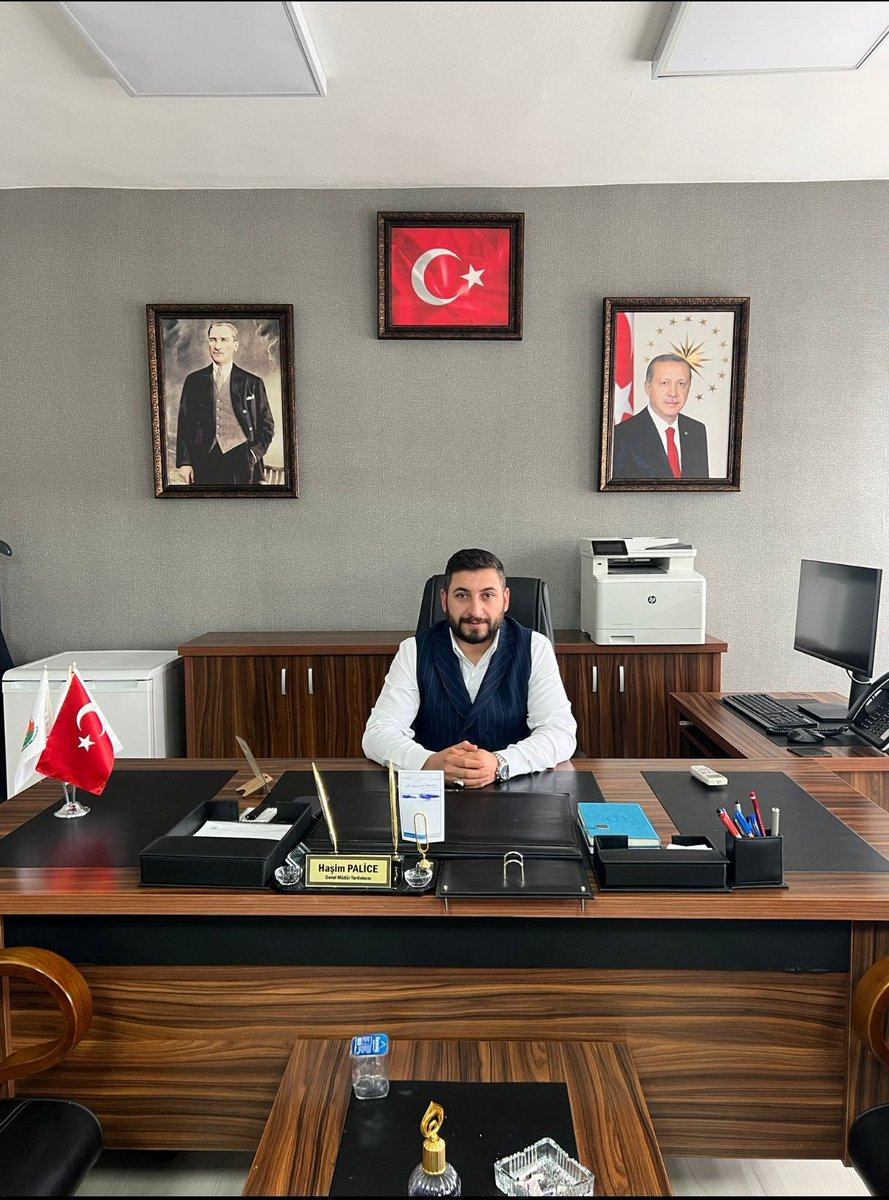 Şuski Genel Müdür Yardımcılığına Atanan Ağabeyim <a href="/HasimPalice/">Haşim Palice</a> 'Yen Yeni Görevin'de  Hayırlı Olmasını  Diler. Rabbim Anlı'nın Akıyla Üstesinde Gelmeyi Nasip Etsin İnşaAllah.❤️🙏🏻