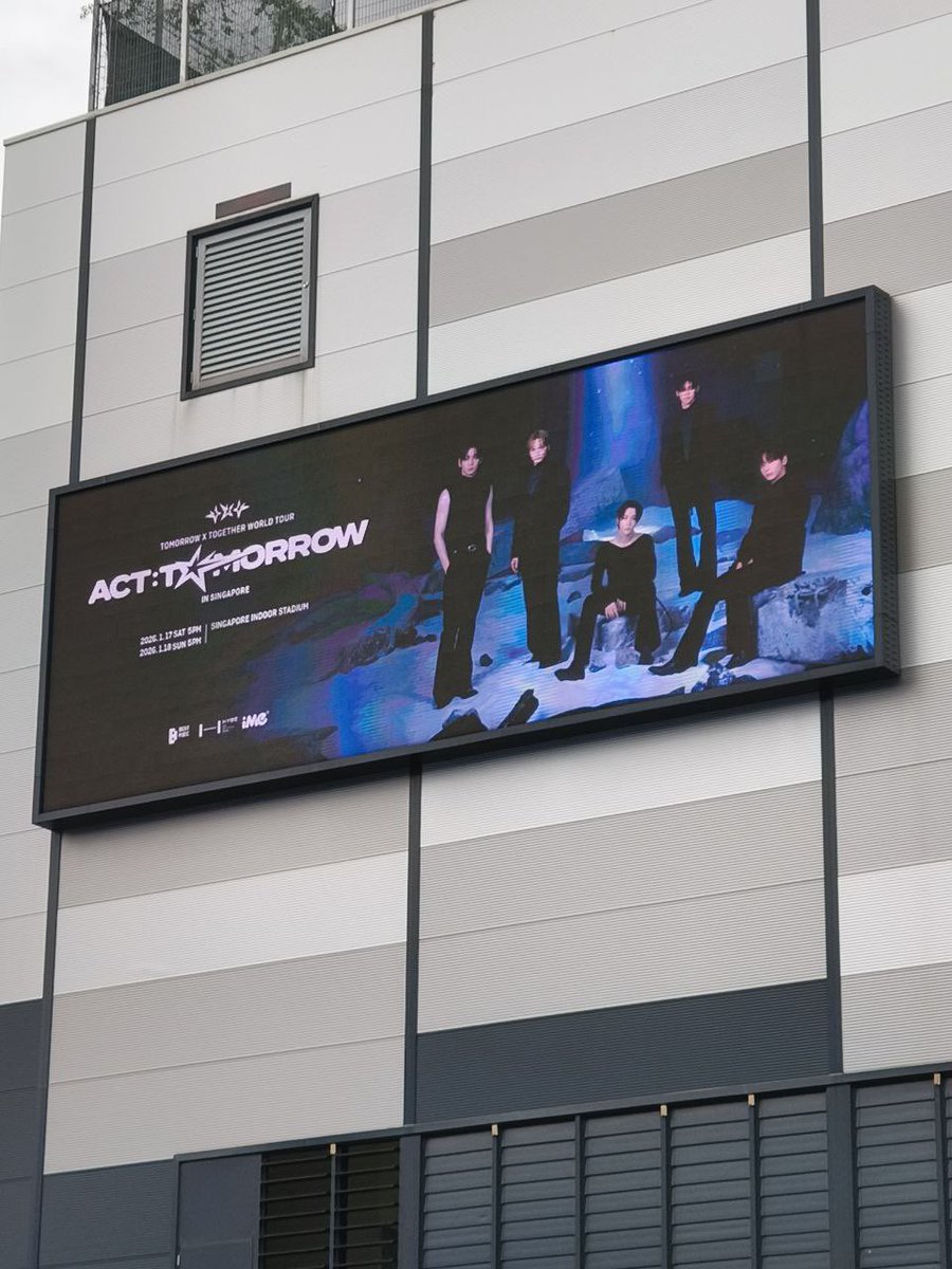 hueningie_KIB's tweet image. spotted txt ad hehe