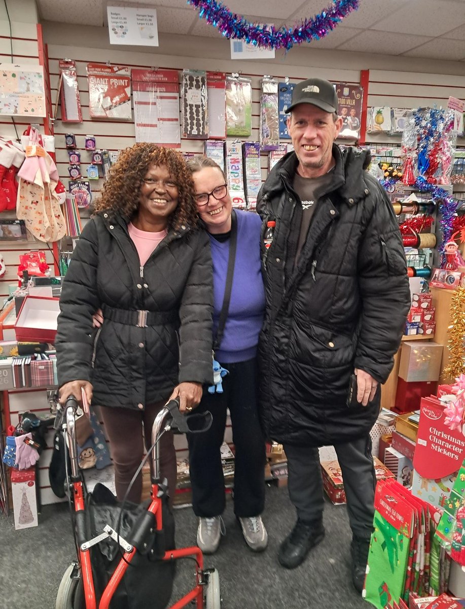 HeadwayBS's tweet photo. Community Outreach client Teresa wanted to visit Munch Cards and Gifts in Chelmsley Wood over the Christmas period as the shop were supporting Headway Birmingham &amp; Solihull. Thank you to Emma for organising and raising much needed funds for our charity.
#BrainInjurySupport https://t.co/f52NZEiiFc