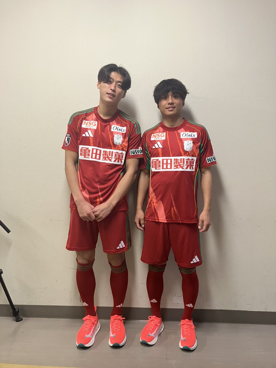 変わりゆく季節、この愛は変わらないー。 ＼ ユニフォーム紹介コーナー