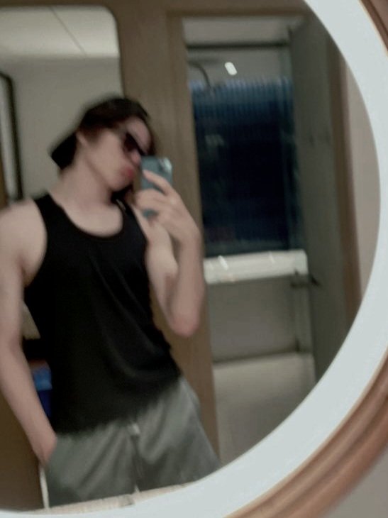 SI0N0H) / Posts / X