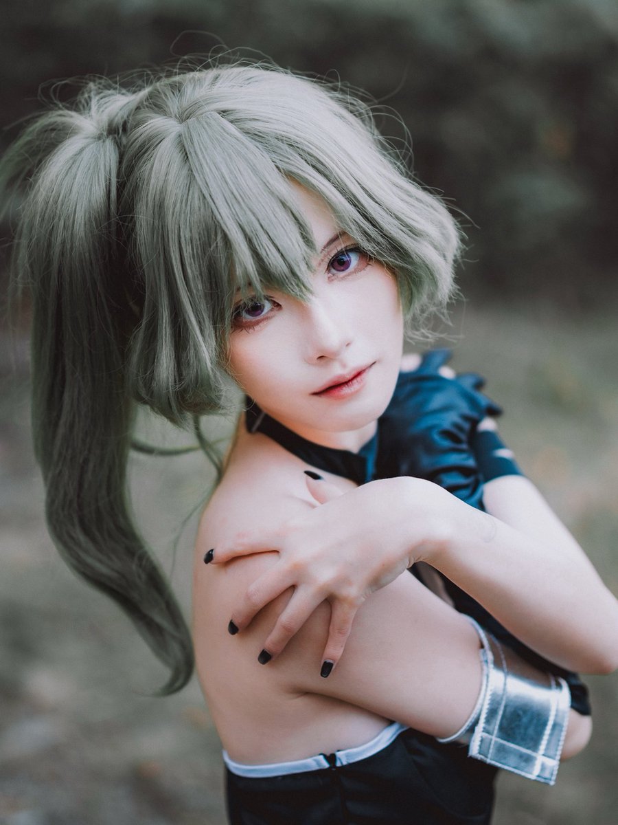 葬送のフリーレン·ユーベル
-
cosplayer： IG @ shiauyeh_cos 
-
photo by :  <a href="/lostredfish/">lostredfish</a> 
-
#cosplay #コスプレ 
#葬送的芙莉蓮 #葬送のフリーレン #frieren 
#尤蓓爾 #übel #ユーベル