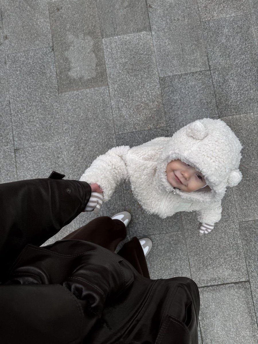 Butterflless's tweet image. 