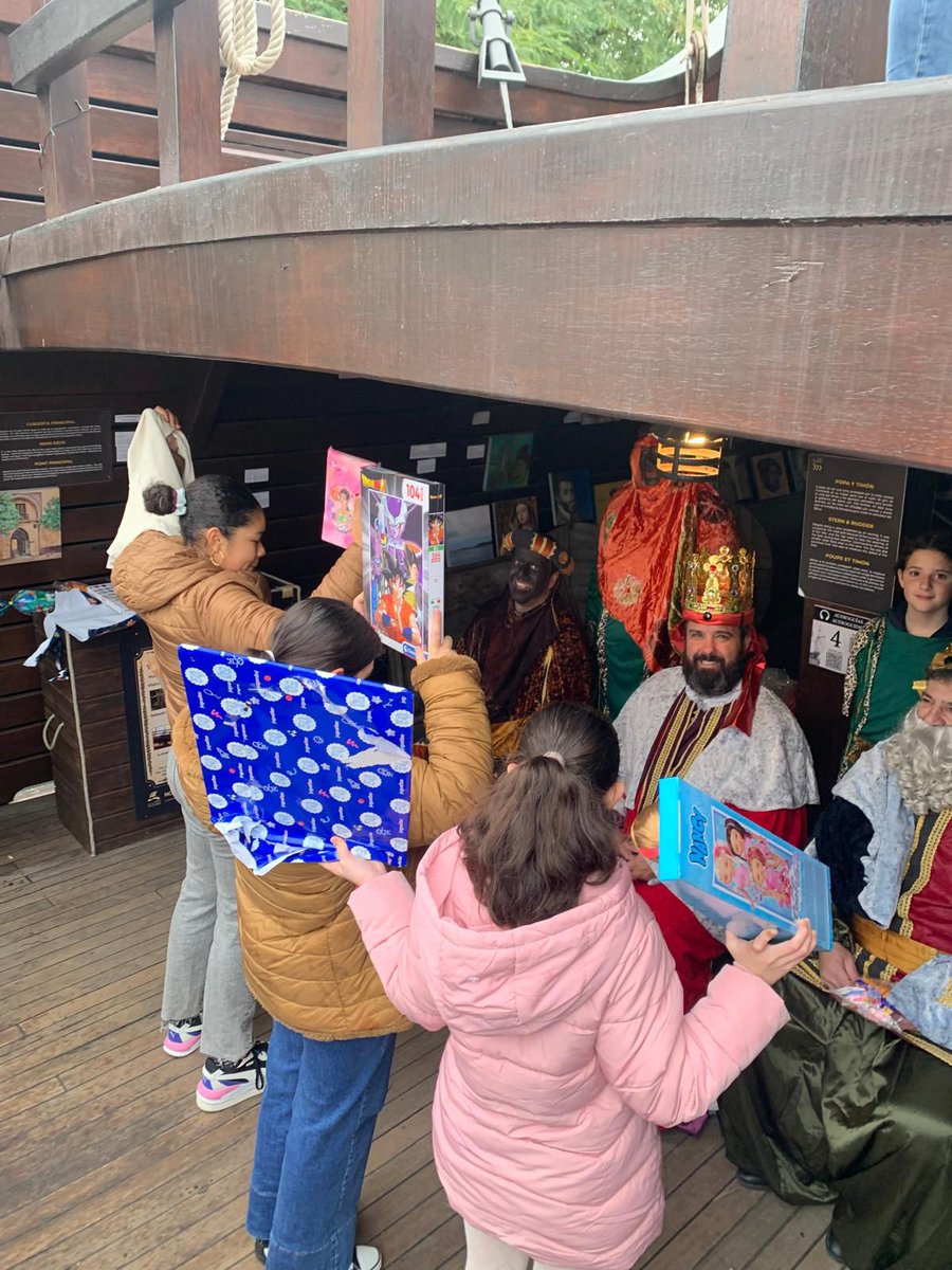 FELICES REYES MAGOS.

Nuestra hermandad ha colaborado con el Foro Sigfrida, haciendo llegar a muchos niños y niñas los regalos que SSMM han dejado para ellos.

Agradecemos a todas las personas que han colaborado para que fuese posible.

facebook.com/share/17LUrYUu…