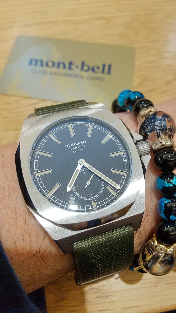 hidekun810's tweet image. 昨日のリベンジ
やはり直営店がいい
品揃えがいいし
会員だからポイントも付くし

買い物済んでおぼんdeごはんで夕食
時計はD1ミラノ

#モンベル
#腕時計
#D1MILANO