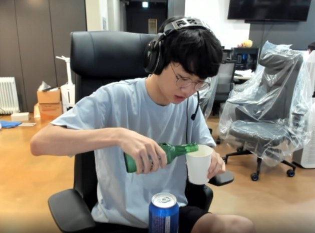 oO(지금 안사면 진강에서 100만자 중국어로 봐야하는데 무슨 소리야 지금 무슨소리냐고)