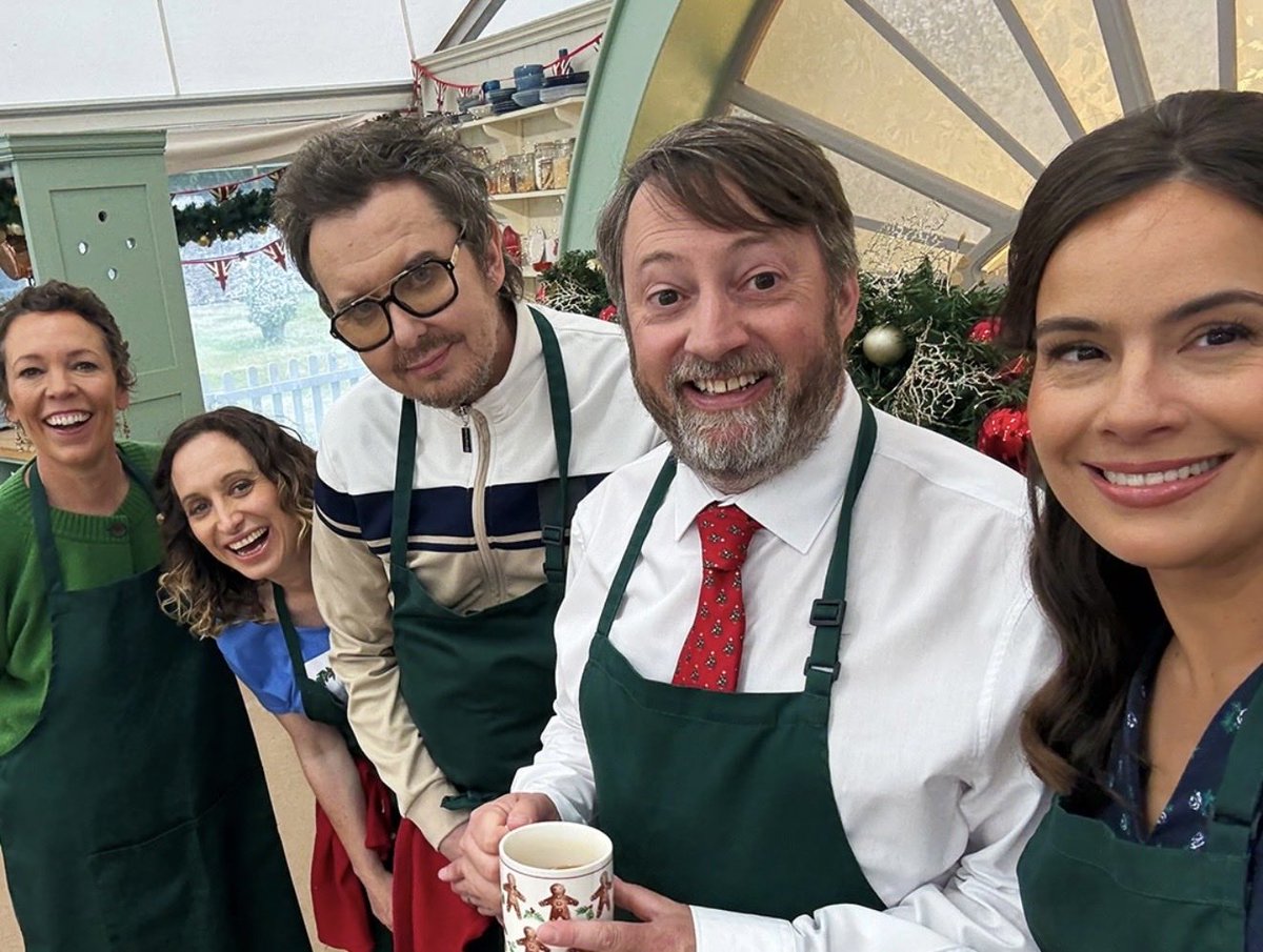 RealMattKing's tweet image. Four? Four cast members of Peep Show appearing on Christmas Bakeoff? That's insane!

#GBBO 
#peepshow 
#thesecretingredientisthyme
#superhansisreturningin2026
⁦@RealDMitchell⁩ ⁦@arobertwebb⁩